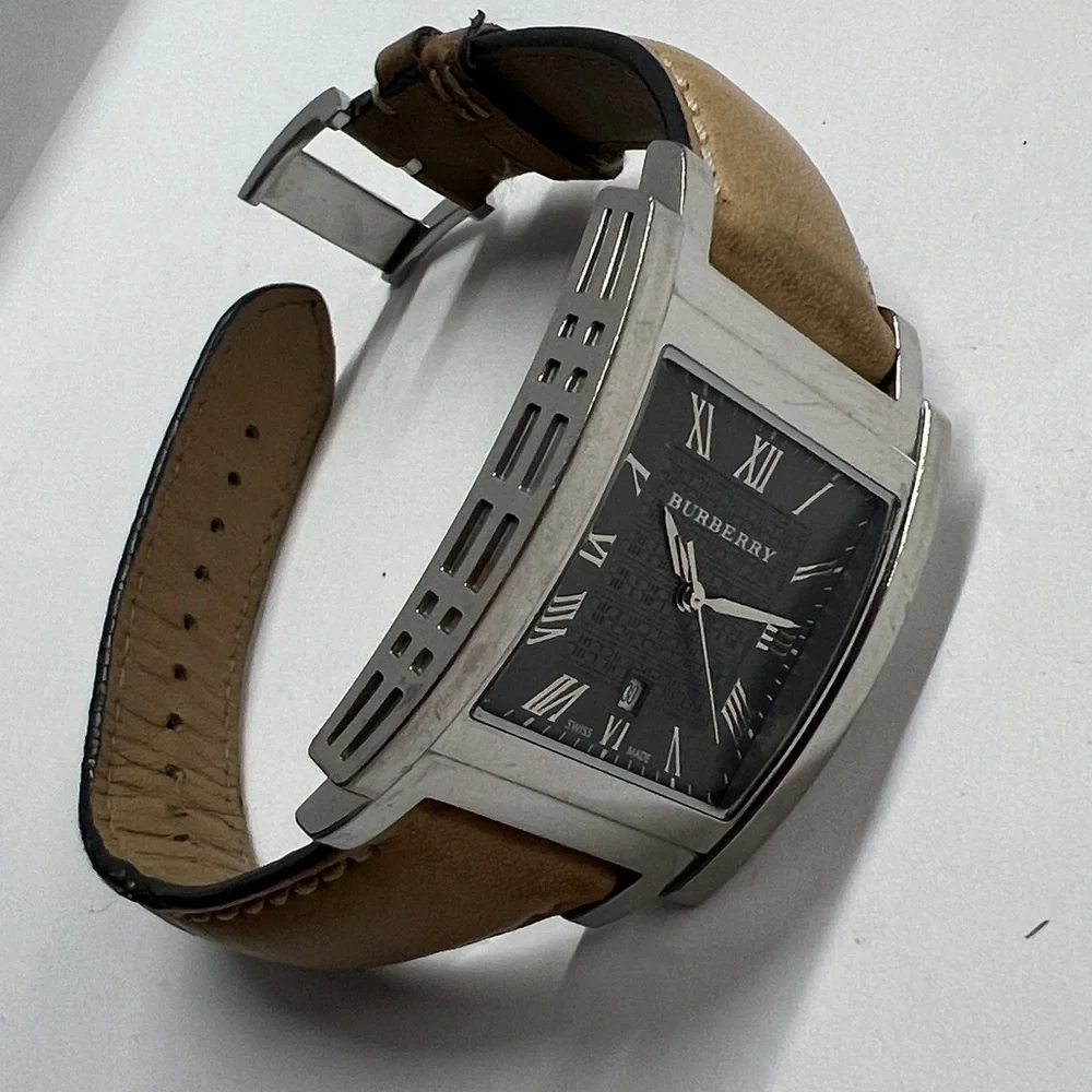 Burberry Heritage BU1553 Unisex Watch Original Tan Leather Band